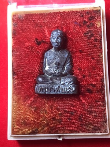 รูปหล่อหลวงปู่คำแสน (ใหญ่) วัดสวนดอก รุ่นแรก ปี ๒๕๑๙ พิธีมหาพุทธาภิเษก ในหลวงรัชกาลที่ ๙ ทรงเสด็จเททอง