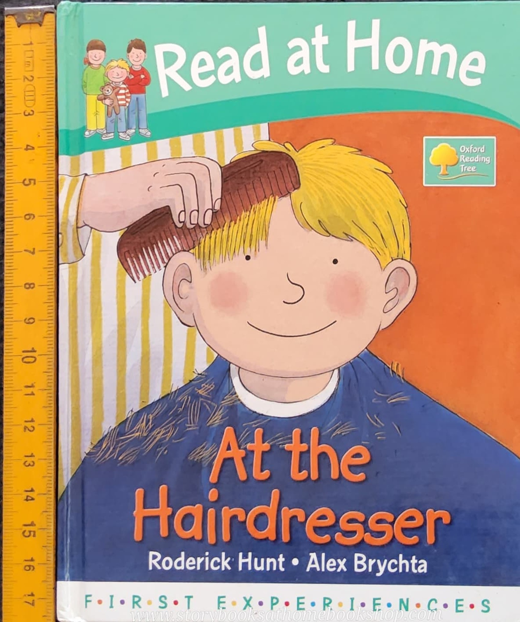 หนังสือนิทานปกแข็ง** 🍅🍅READ AT HOME FIRST EXPERIENCE: AT HAIRDRESSER