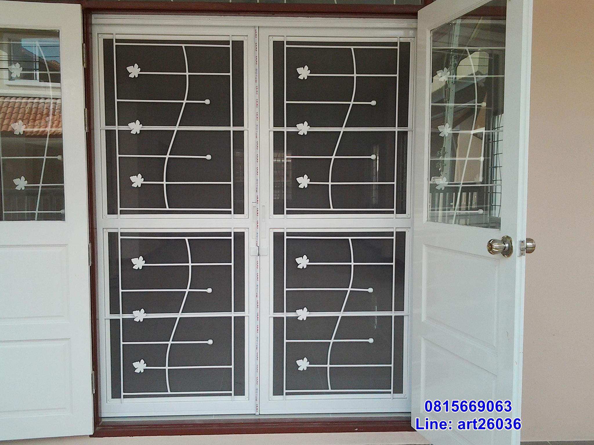 เหล็กดัดพร้อมมุ้งลวด