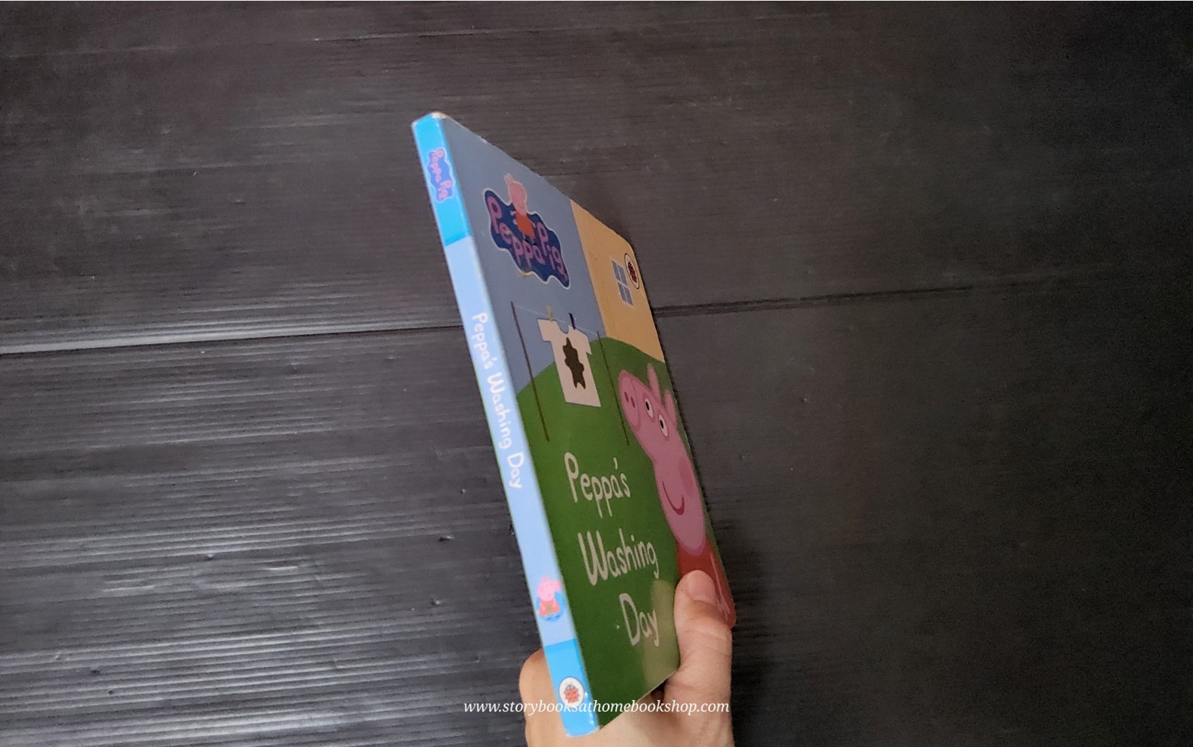 BOARD BOOK ** 🍅🍅PEPPA PIG: PEPPA's WASHING DAY (ปกแข็ง)