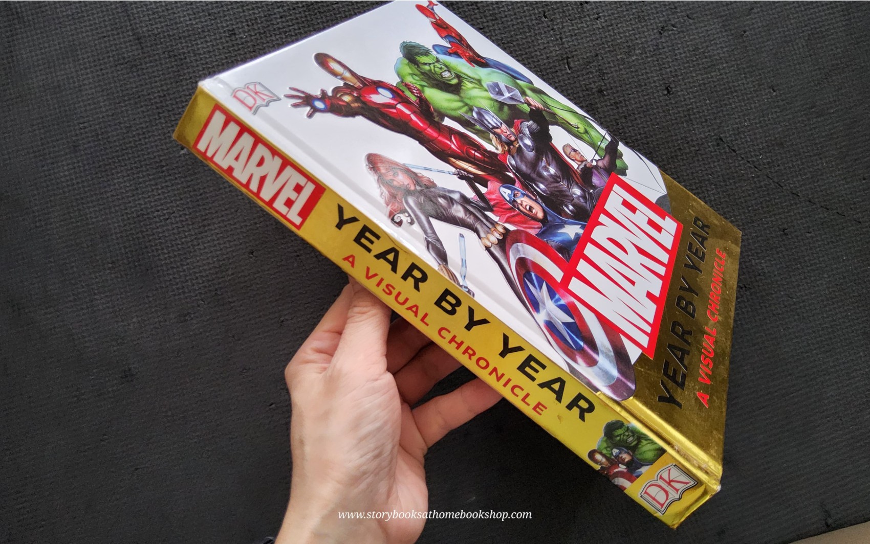 หนังสือนิทานปกแข็ง** 🍓🍓MARVEL YEAR BY YEAR A VISUAL CHRONICLE