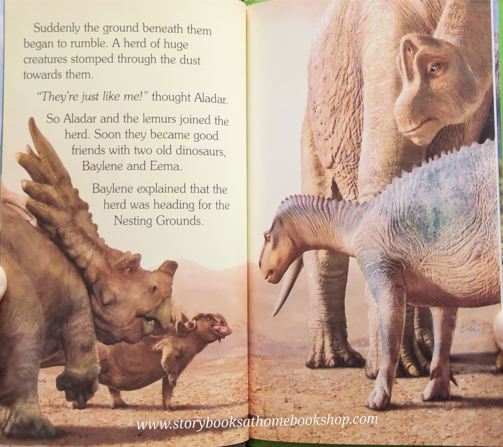 หนังสือนิทานปกแข็ง ** ♥️♥️DISNEY DINOASAUR