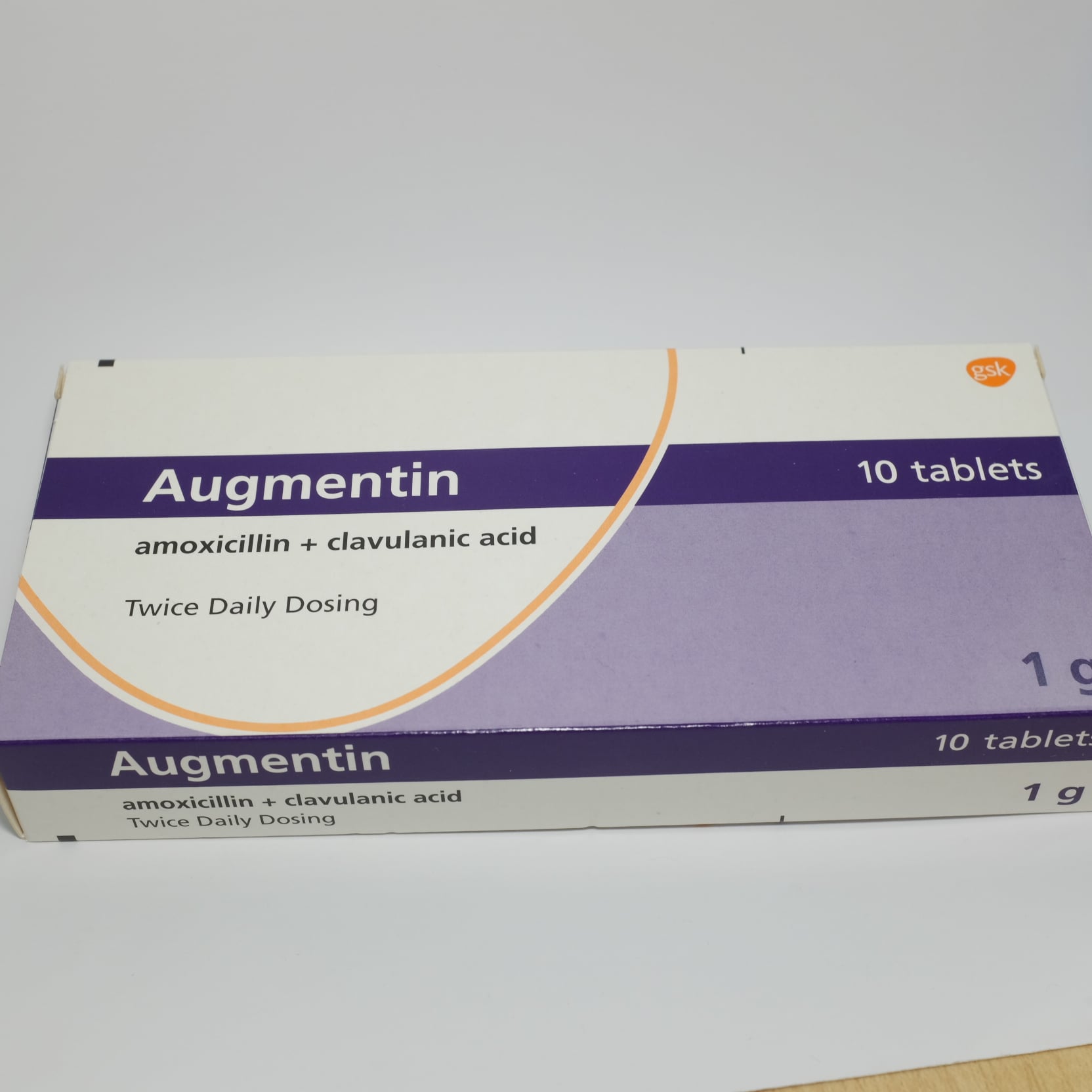 ยาฆ่าเชื้อ Augmentin ชนิดเม็ด แบบแผง 10 เม็ด