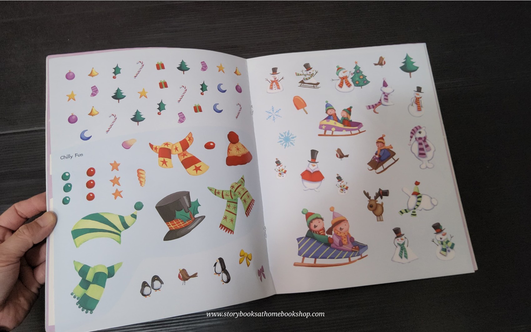 Activities Book** ðð CHILLY THE SNOWMAN STICKER&ACTIVITY FUN