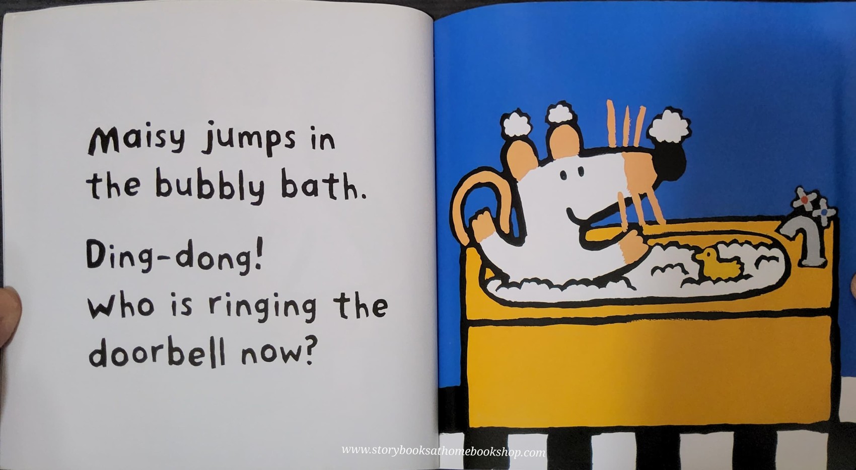 หนังสือนิทานปกอ่อน** 🍅🍓MAISY'S BATHTIME BY LUCY COUSINS BY LUCY COUSINS