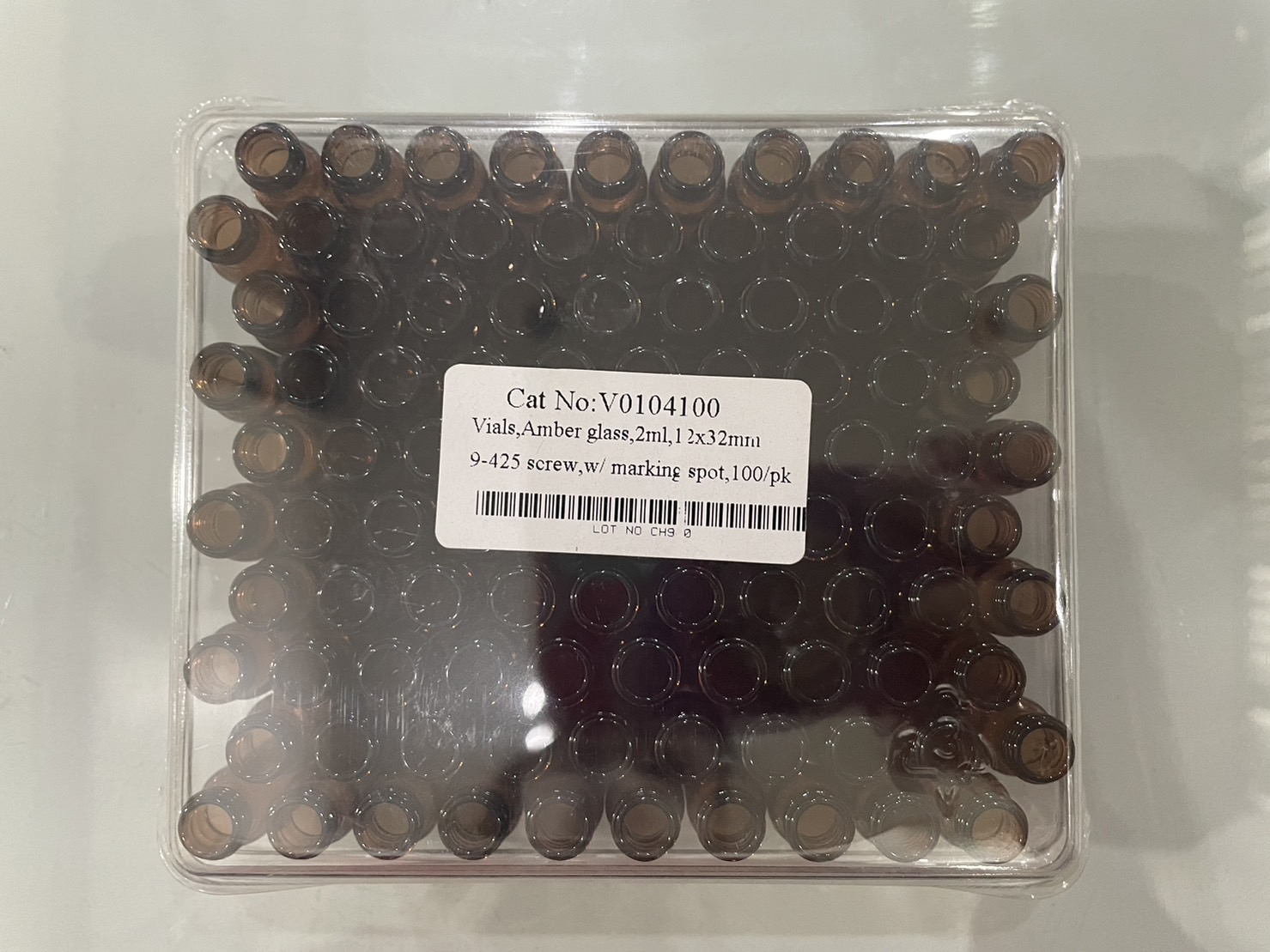 Vial,2ml, 12×32mm, DN9mm Amber Screw top with graduation marking spot (100/pk) P/N V0104100