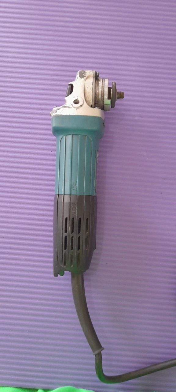 หินเจียร 4 นิ้ว Makita GA 4031