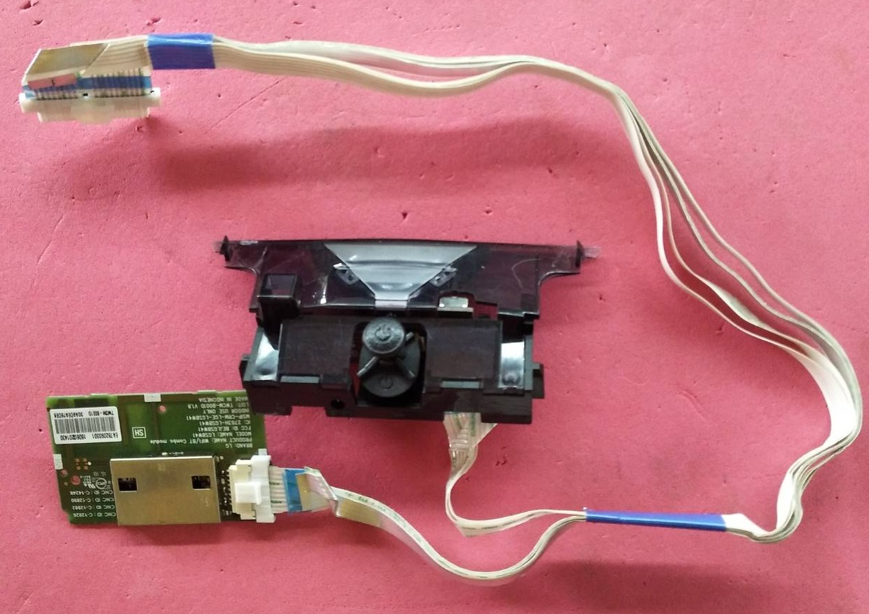 ตัวรับสัญญาณ Wifi +คีย์กดTV LG ของแท้ถอดจากเครื่อง พาร์ท EAT62093301 คีย์กด พาร์ท EBR79942801 ใช้กับรุ่นที่พาร์ทเดียวกัน