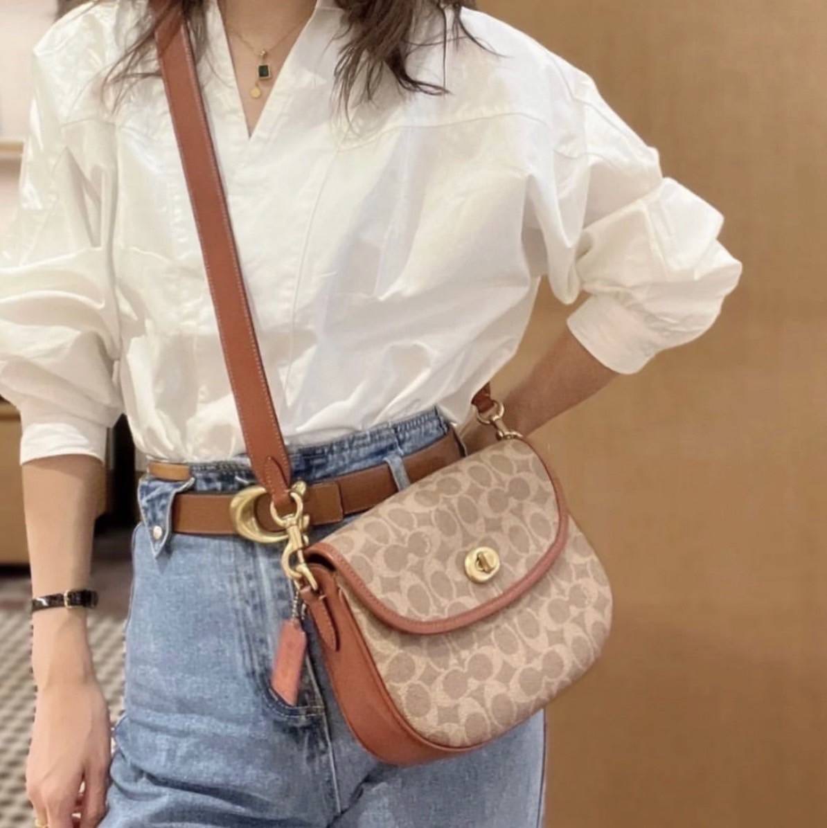 New coach Willow Saddle Bag In Signature Canvas