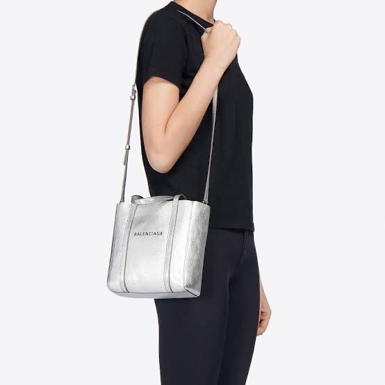 New Balenciaga Everyday Tote ไซส์ xxs สายยาวถอดได้
