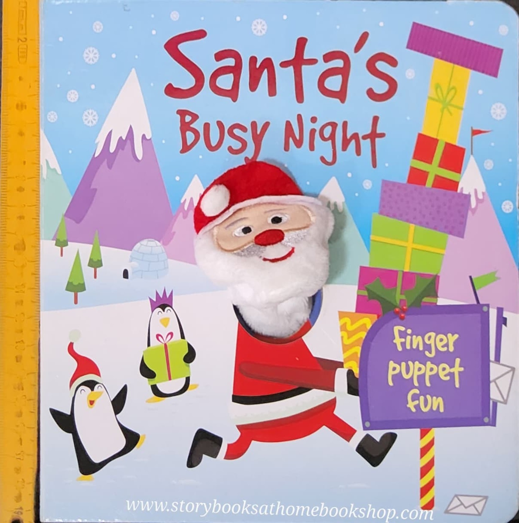 FINGER PUPPET BOARD BOOK ** 🍅🍓SANTA'S BUSY NIGHT finger puppet fun