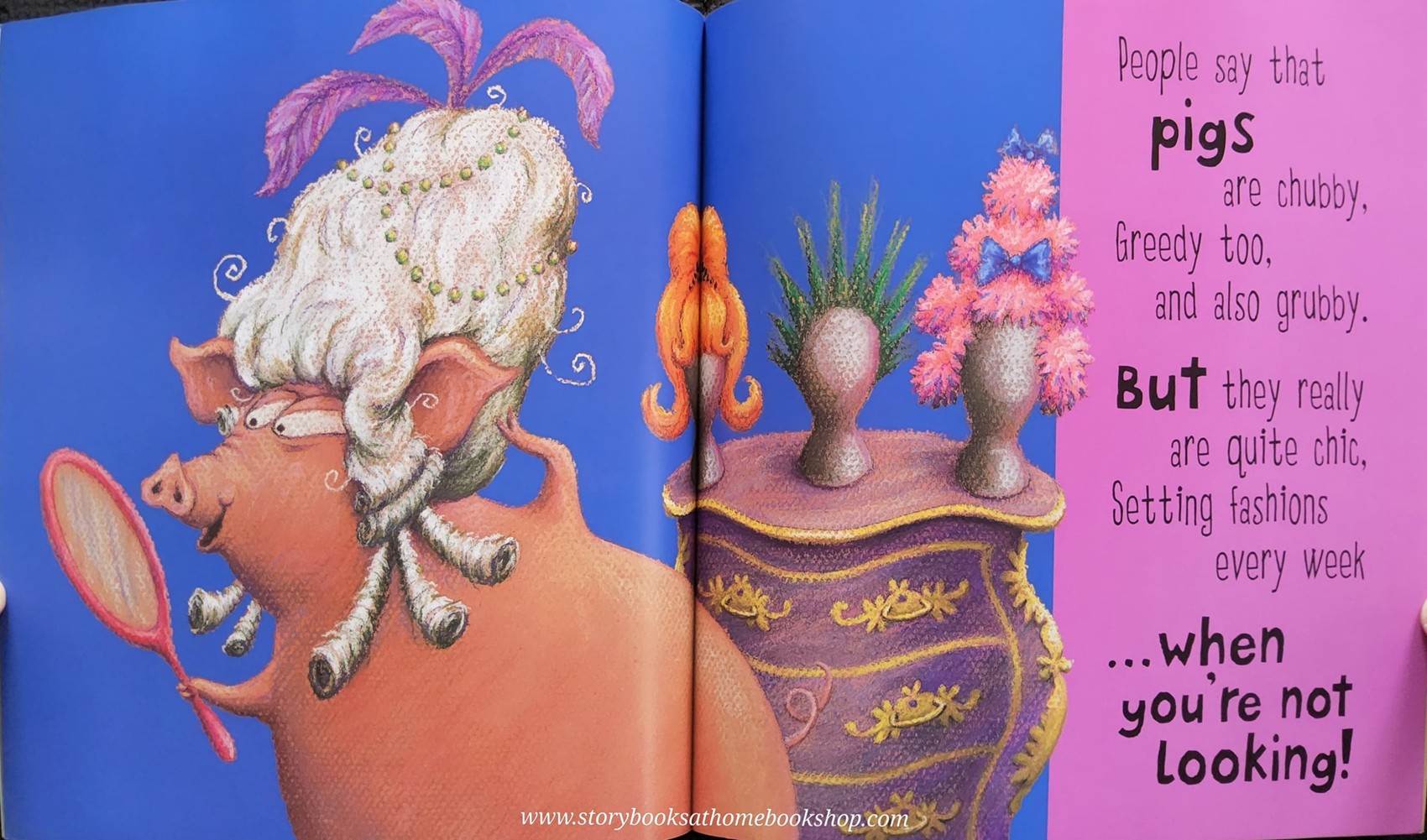 หนังสือนิทานปกอ่อน** ♥️WHEN YOU'RE NOT LOOKING! BY LYNNE CHAPMAN