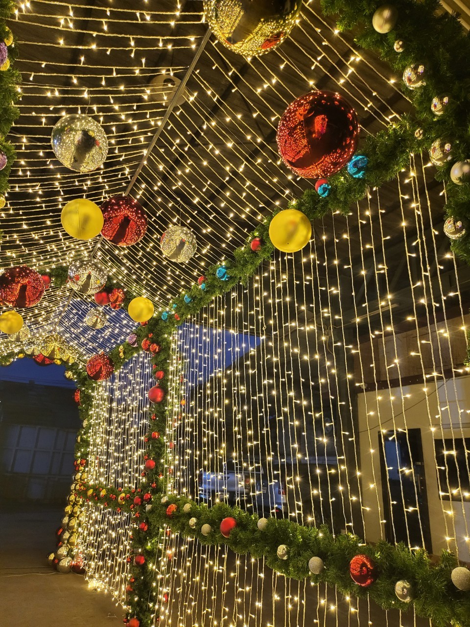 ซุ้มอุโมงค์ 1.8*6*2.9เมตร.ตกแต่งภายใน