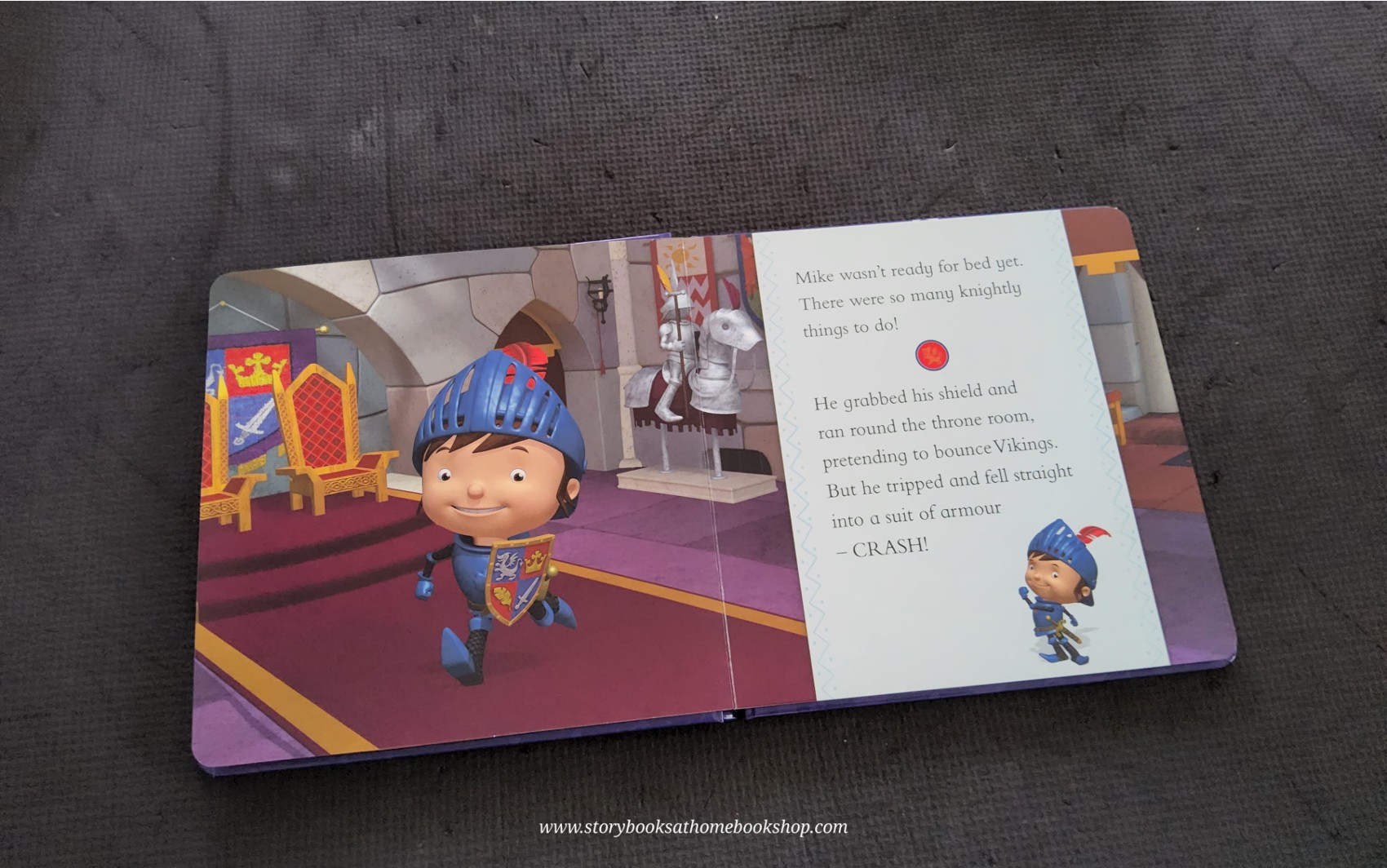 BOARD BOOK ** 🍓🍓MIKE THE KNIGHT A GOOD KNIGHT'S SLEEP
