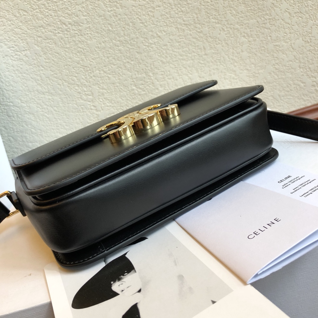 [Pre-order] Celine Teen Triomphe Bag in shiny calfskin Black งานเกรดเทียบแท้ งานvip คุณภาพดีที่สุด