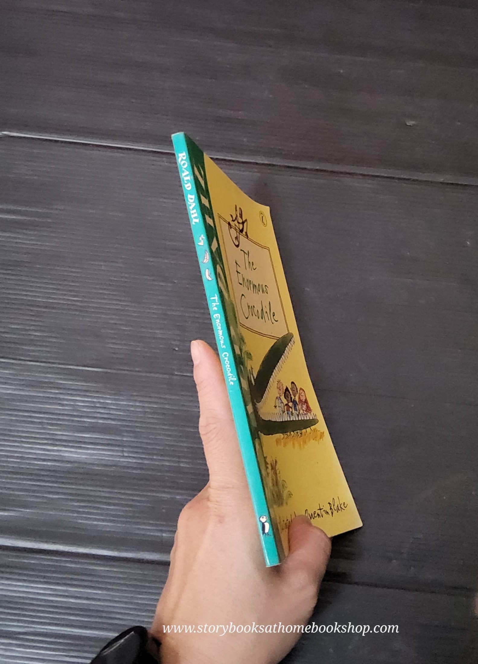 วรรณกรรมเยาวชน** 🍅THE ENORMOUS CROCODILE BY ROALD DAHL♥️♥️