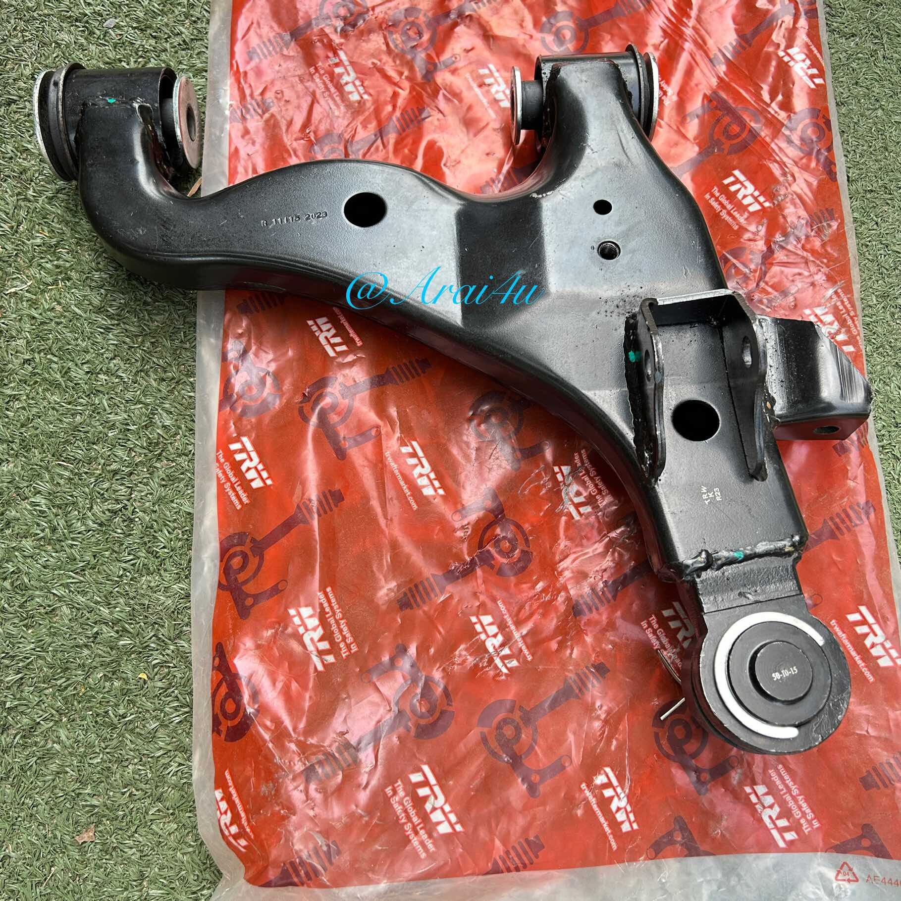TRW ปีกนกล่างทั้งปีก TOYOTA VIGO 4X2 ปี 04-08,INNOVA ปี 04-13,Revo 4X2 ปี 15 ขึ้นไป TRW JTC7649