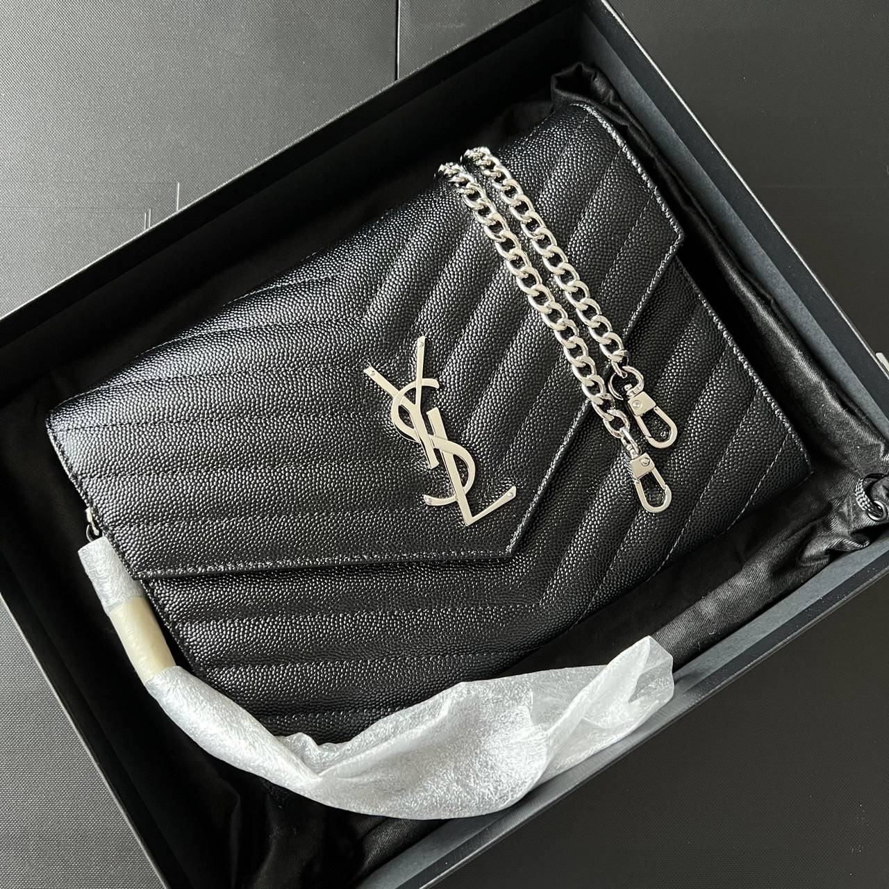 โปรสีเดียว New Ysl Clutch Y.2022 อุปกรณ์การ์ด ถุงผ้า กล่อง ถุงกระดาษ แถมสายโซ่ สำเนาใบเสร็จ