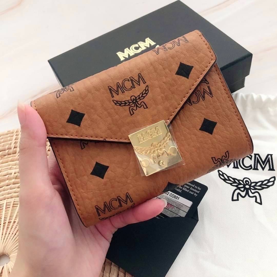 New Mcm wallet 3 พับ