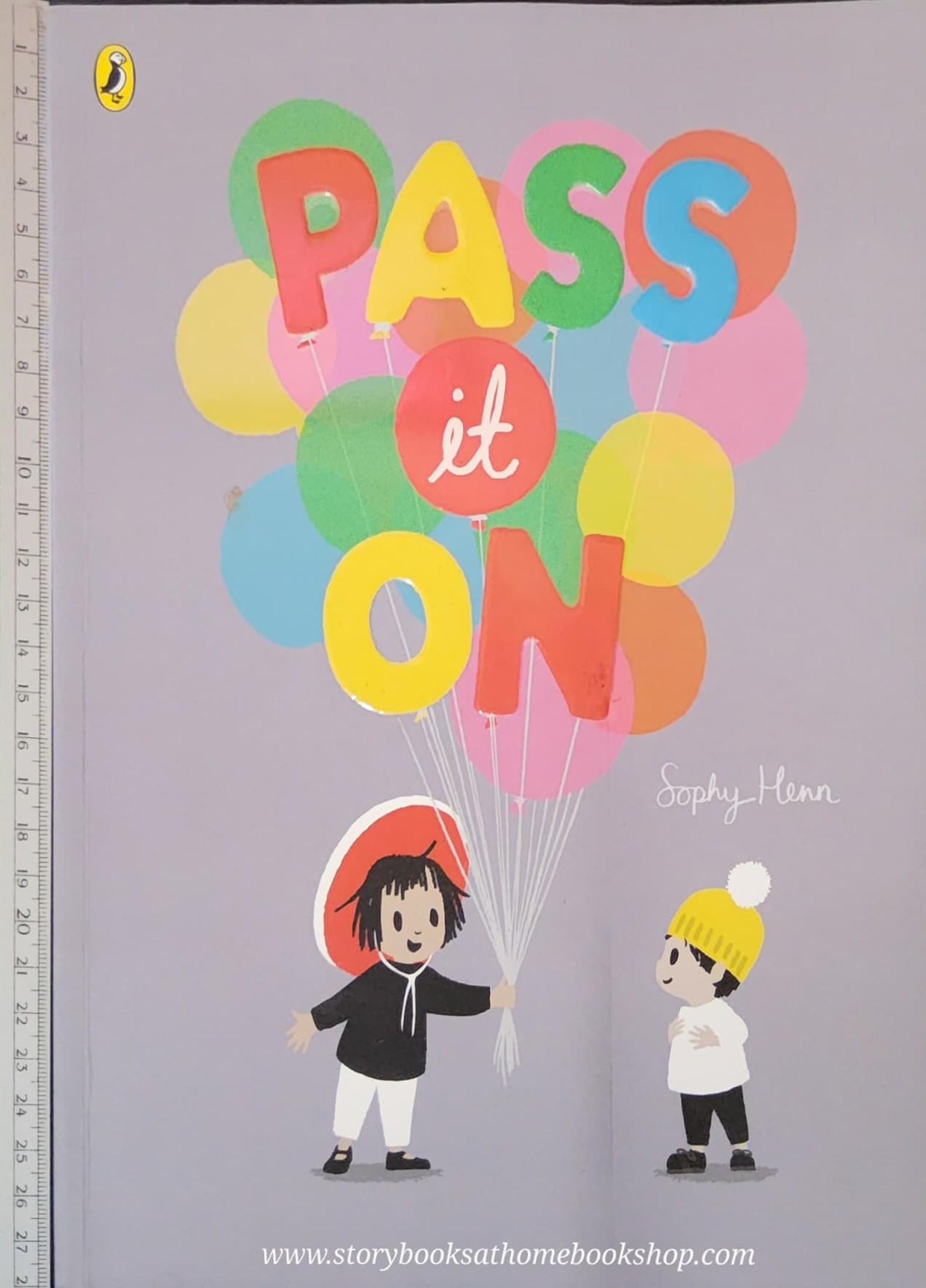 หนังสือนิทานปกอ่อน ** 🍅🍓PASS IT ON BY SOPHY HENN