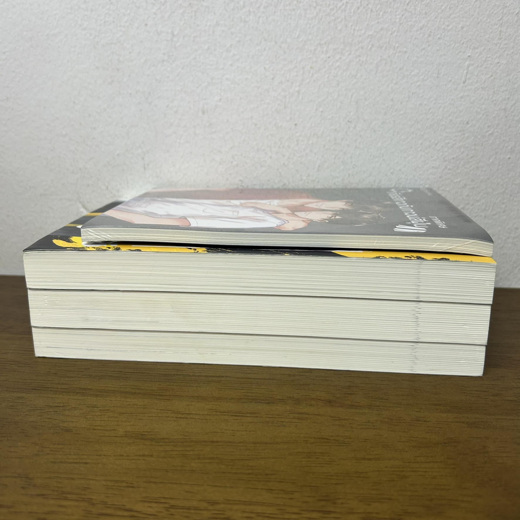 [YAOI] ชุด เกียร์สีขาวกับกาวน์สีฝุ่น เล่ม 1-3 จบ+เล่มพิเศษ ... นายพินต้า (มือสอง) นิยายวาย SENSE