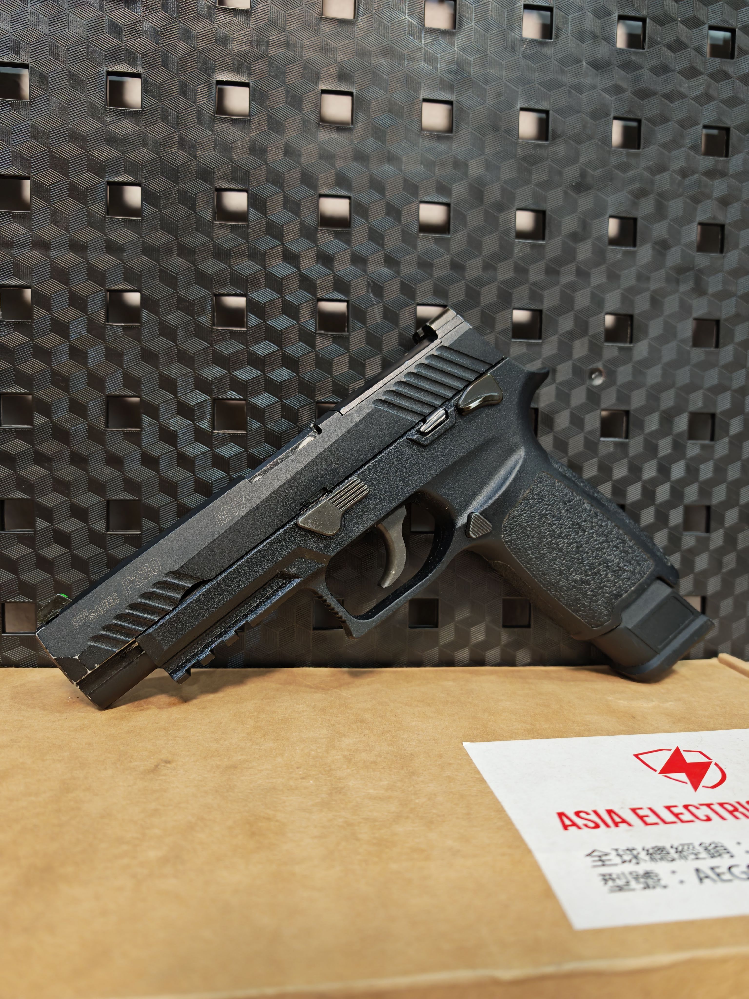WE Sig Sauer P320 M17 สีดำ GBB BB Gun บีบีกัน แบบแก๊ส ปืนอัดลม มือสอง Airsoft Gun