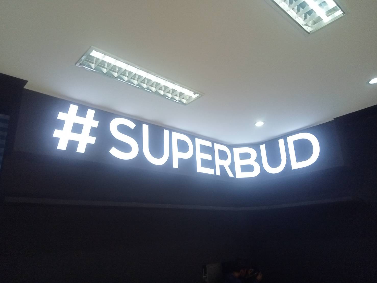 #งานติดตั้งป้ายอักษรไฟออกหน้า