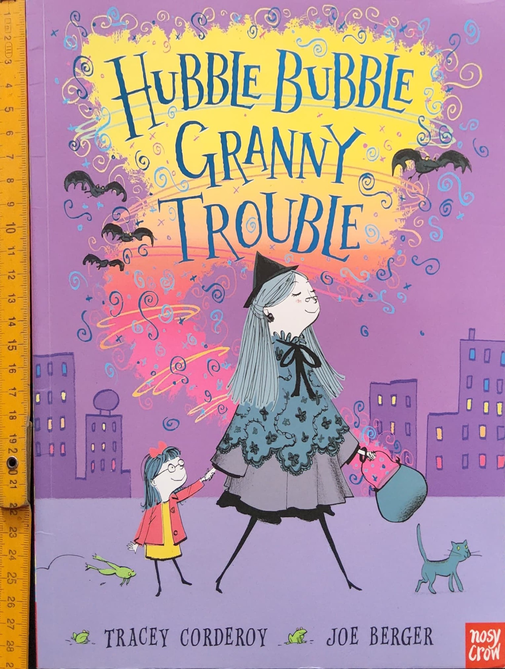 หนังสือนิทานปกอ่อน** ♥️HUBBLE BUBBLE GRANNY TROUBLE BY TRACEY CORDEROY AND JOE BERGER