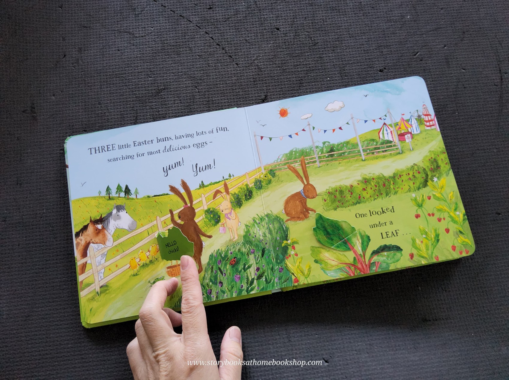 LIFT THE FLAP BOARD BOOK** 🍅🍓 FIVE LITTLE EASTER BUNNIES