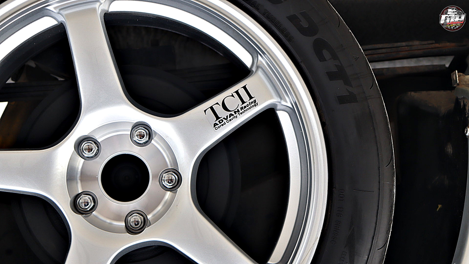 ISUZU D-MAX เปลี่ยนล้อแม็กซ์ TC II D2 ขอบ18นิ้ว