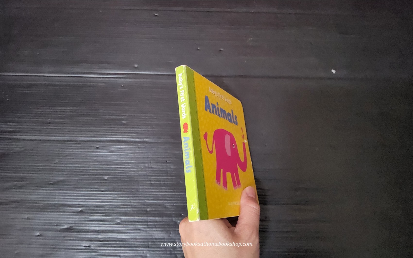 Board Book** 🍅🍓BABY'S FIRST WORDS:ANIMALS BY BLOOMSBURY