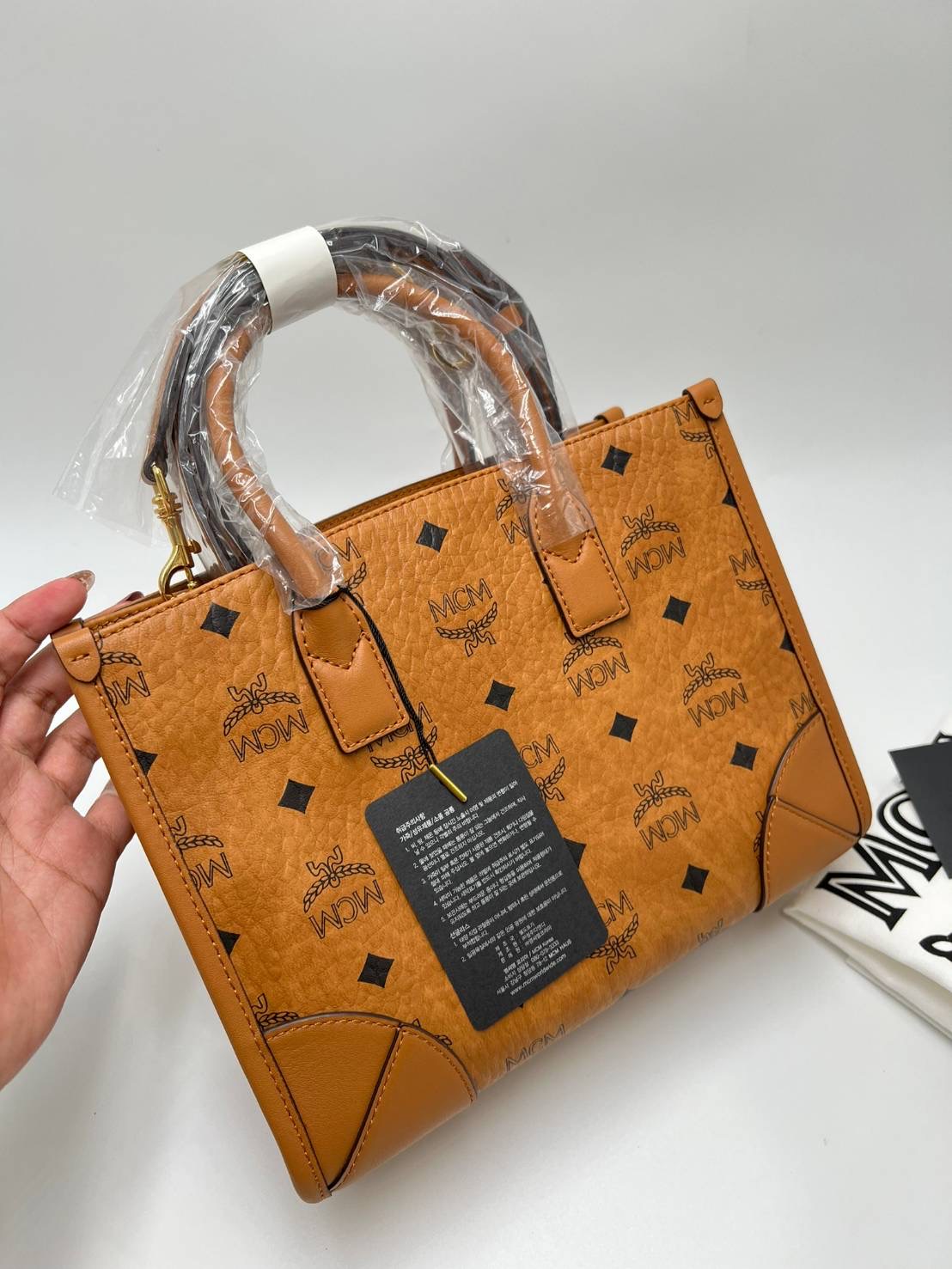 New Mcm small tote