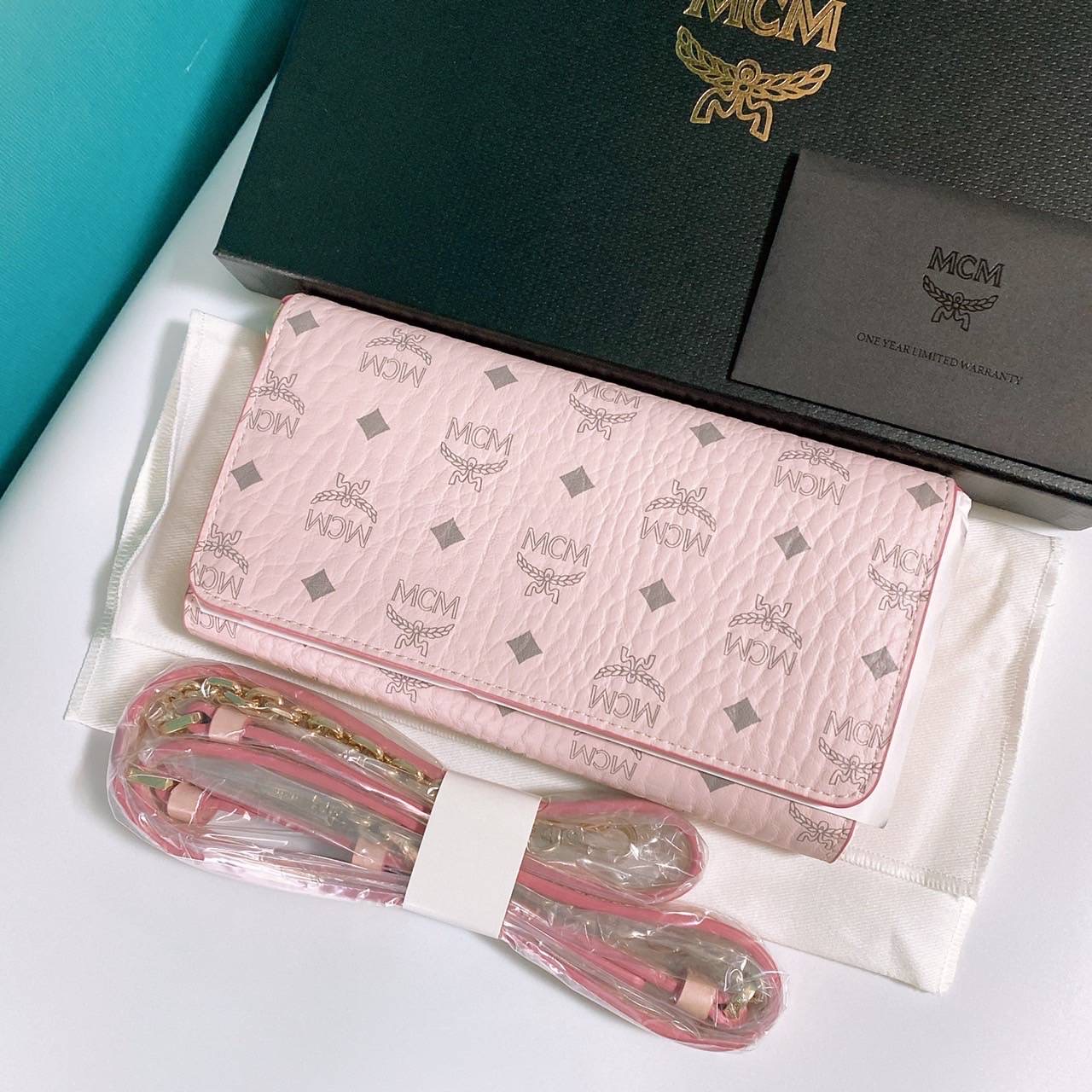 New Mcm crossbody wallet สายถอดได้