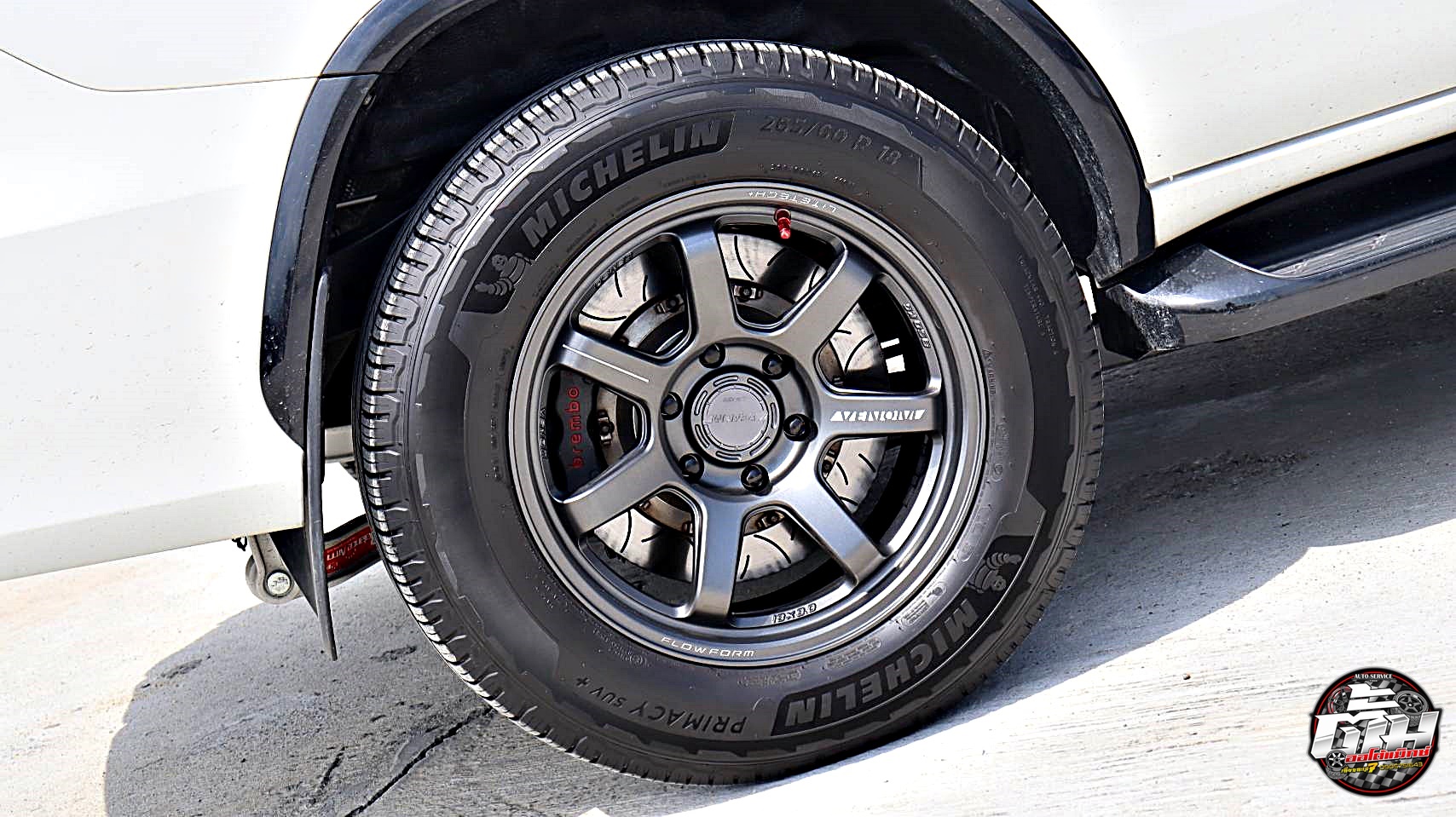 TOYOTA FORTUNER ติดตั้ง ล้อแม็กซ์ LENSO VT7 ขอบ18 ยางMICHELIN PRIMACY SUV+ 265/60R18