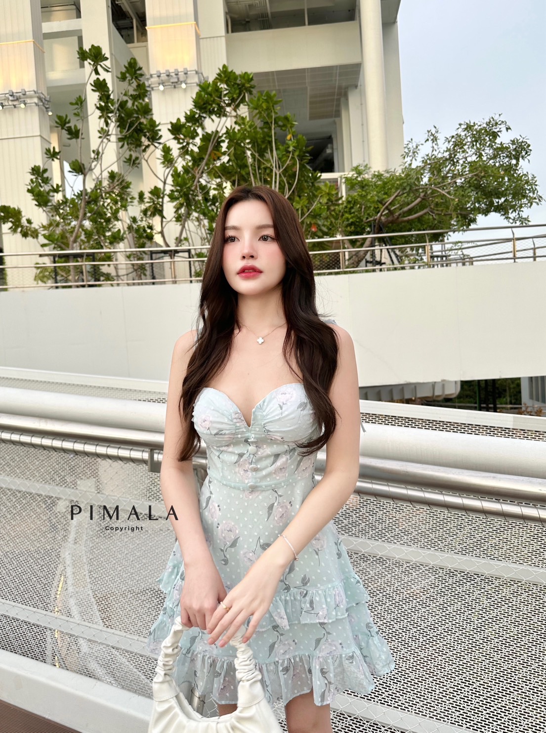 เดรสสายเดี่ยวผูกโบว์ปรับระดับได้เลยน้า(ฟ้า)