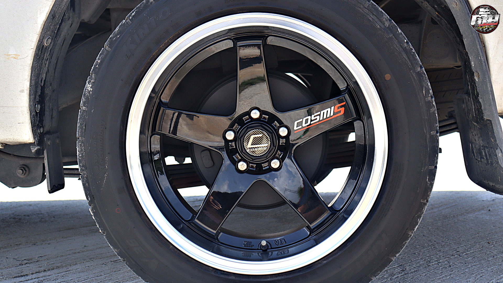 TOYOTA REVO เปลี่ยนล้อแม็กซ์ COSMIS RS3 ขอบ18นิ้ว