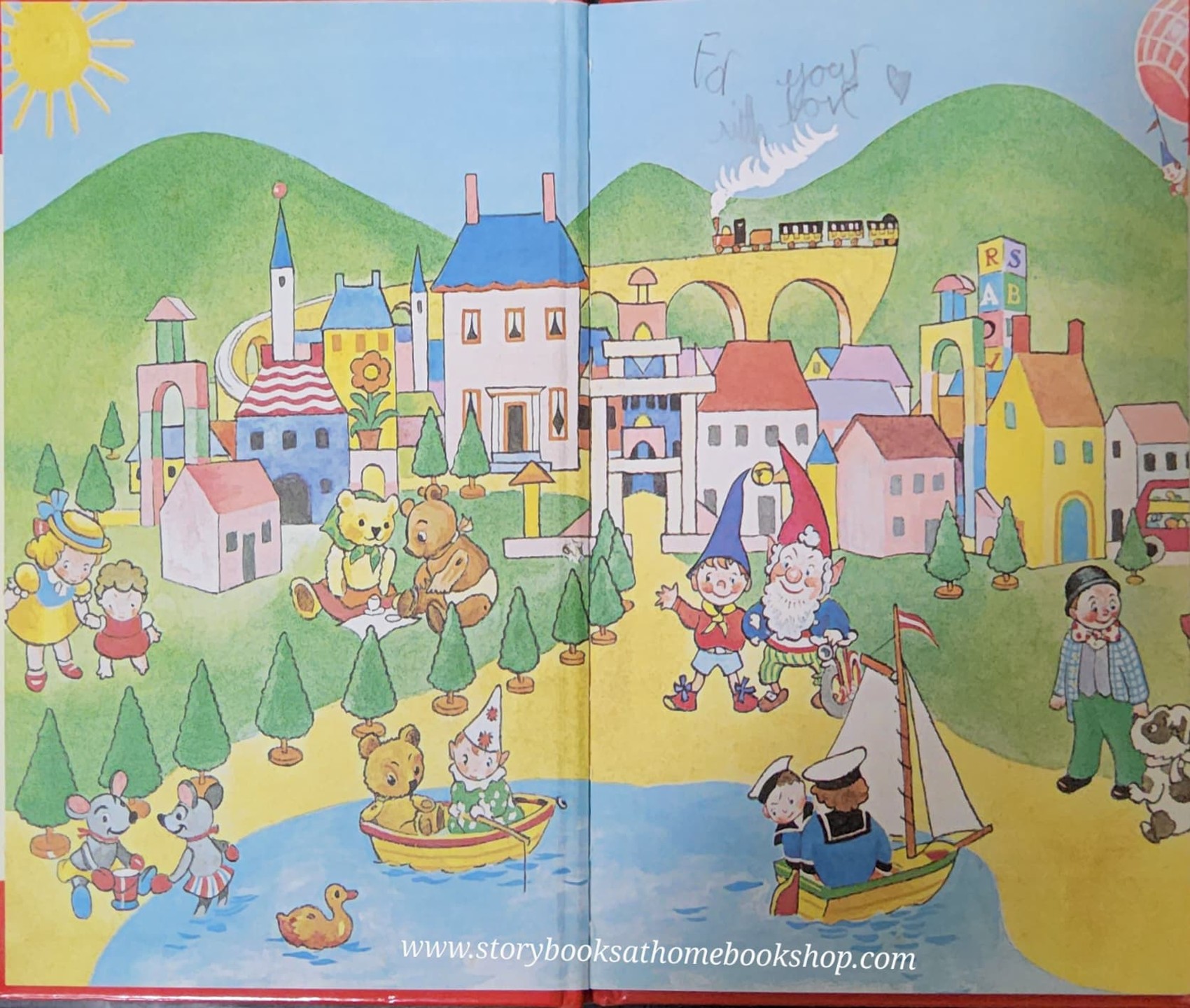 หนังสือนิทานปกแข็ง** 🍅🍓NODDY GOES TO TOYLAND BY ENID BLYTON