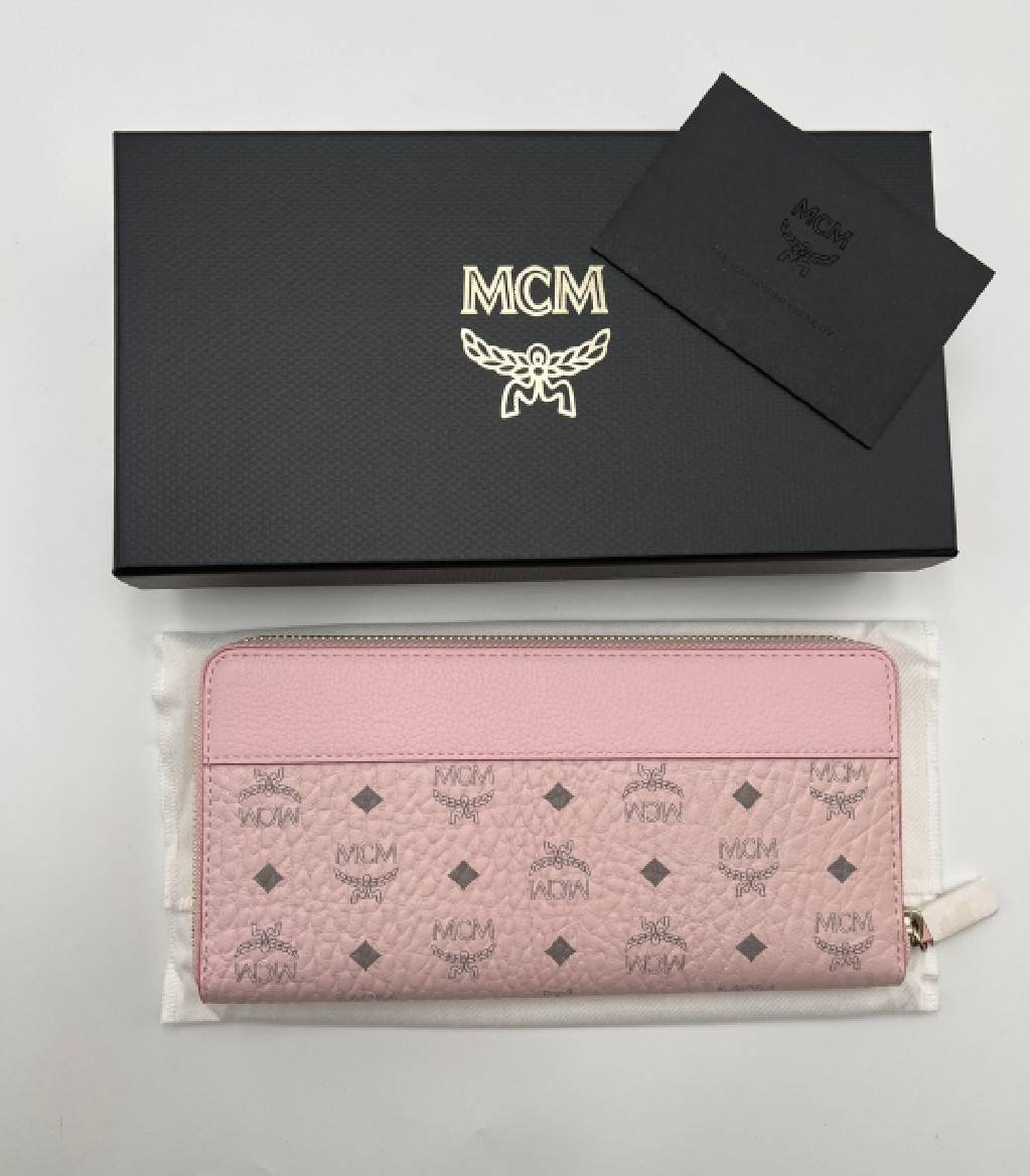 New Mcm zippy wallet