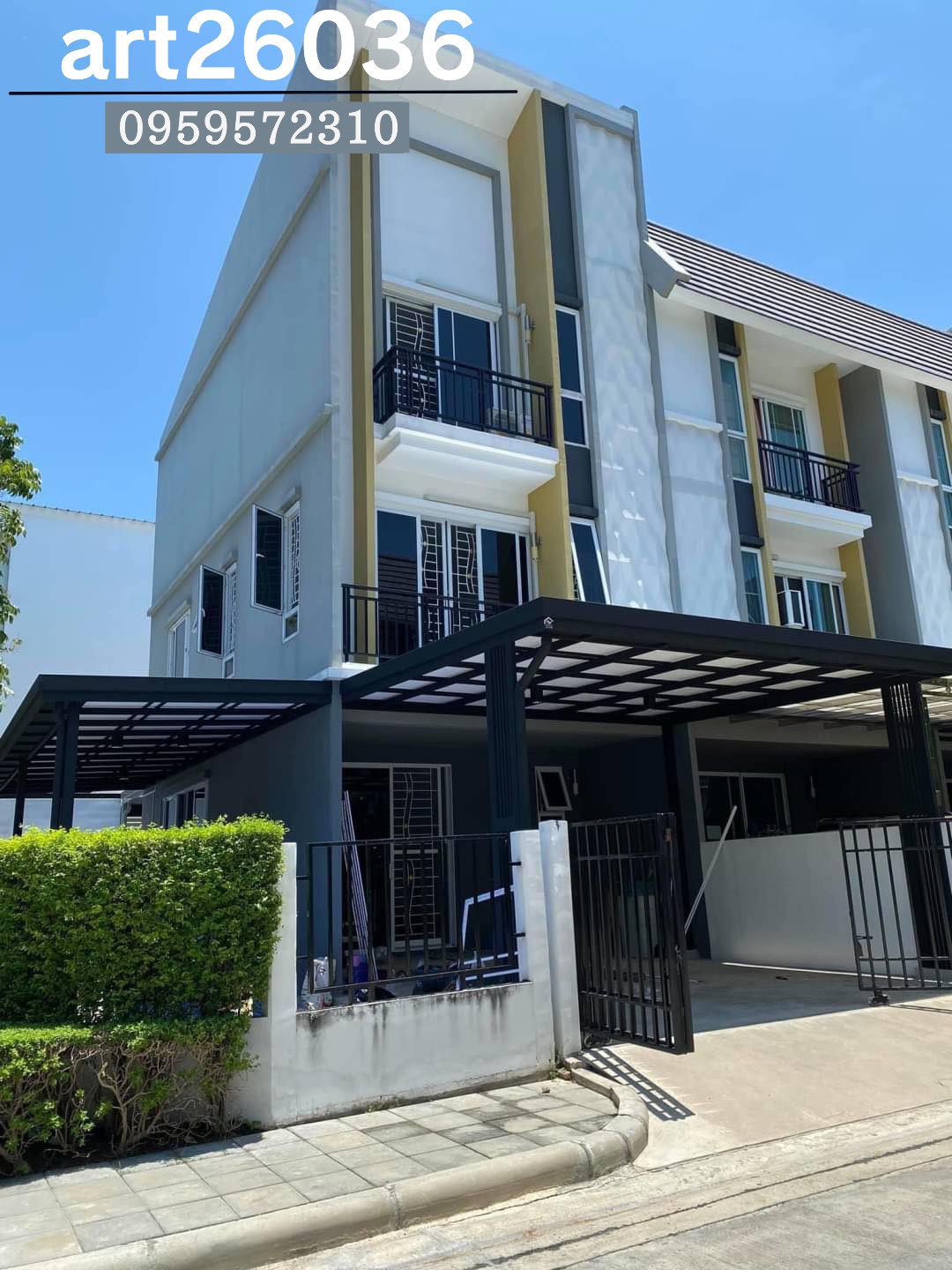 เหล็กดัดโทนสีขาว มินิมอล หน้าต่าง ประตู