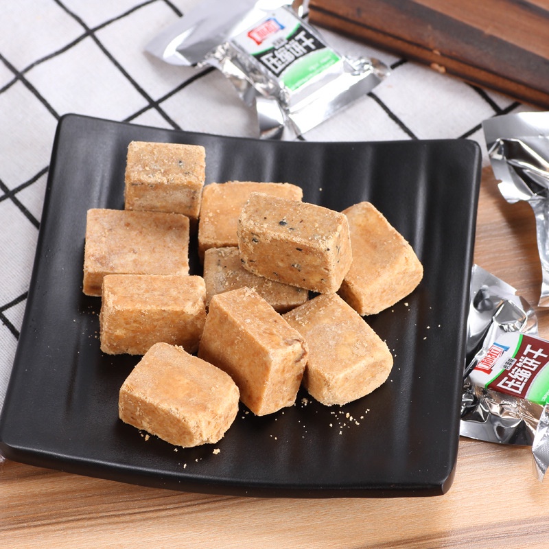 ขนมเดินป่า ขนมคุมน้ำหนัก ชิ้นเล็กอิ่มนาน ขนมถั่วตุบตับ อาหารฉุกเฉิน กองทัพจีน mre(1ซอง15กรัม โดยประมาณ75kcal)