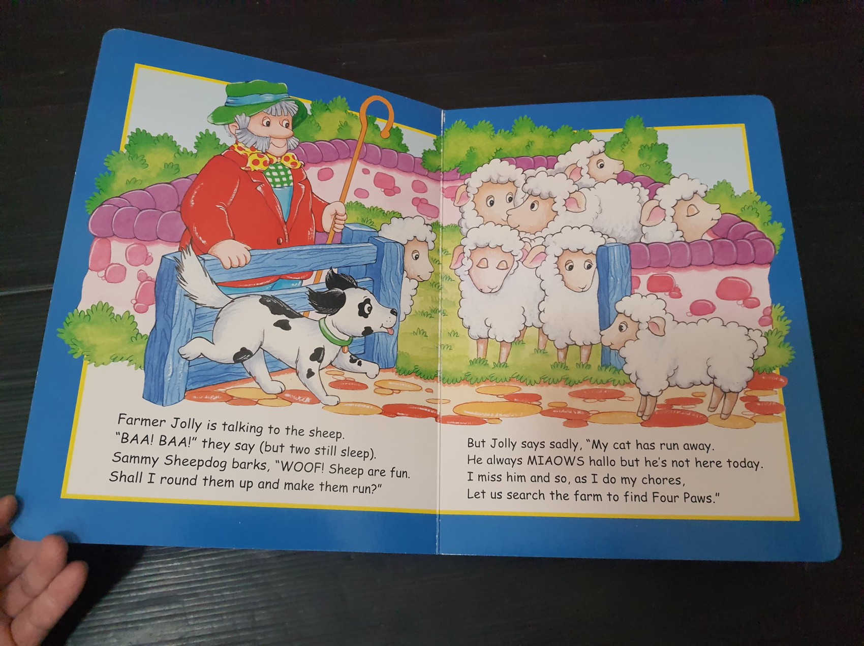 Board Book ** 🍅🍓THE FRIENDS ON THE FARM