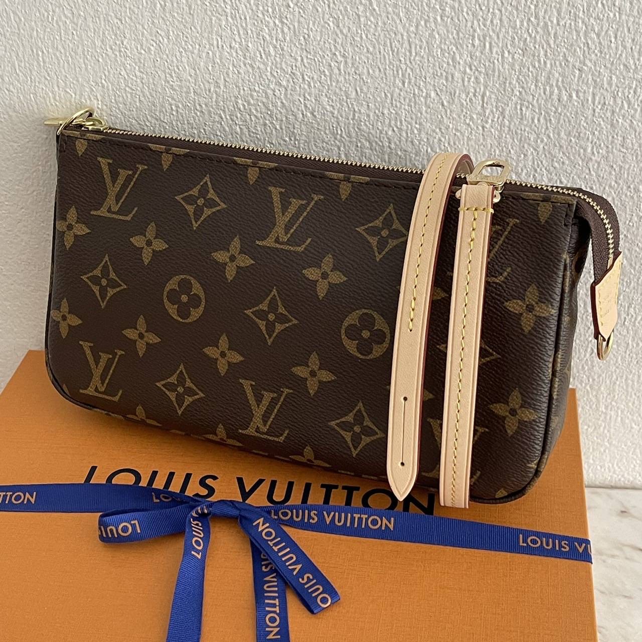 New Lv Pochette NM Microchip Fullset no rec