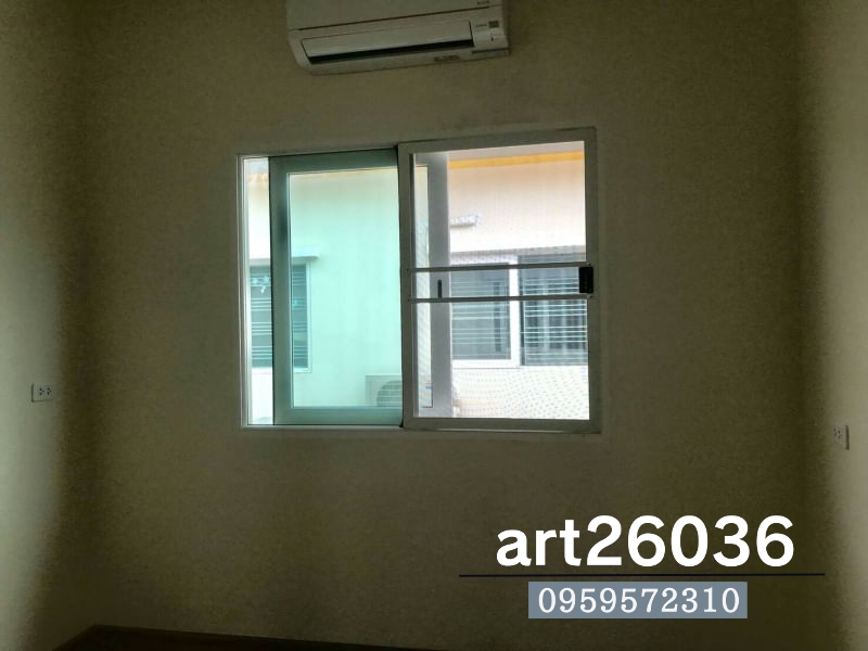 กระจกหน้าต่าง ประตู บานเลื่อน เหล็กดัดสีขาว