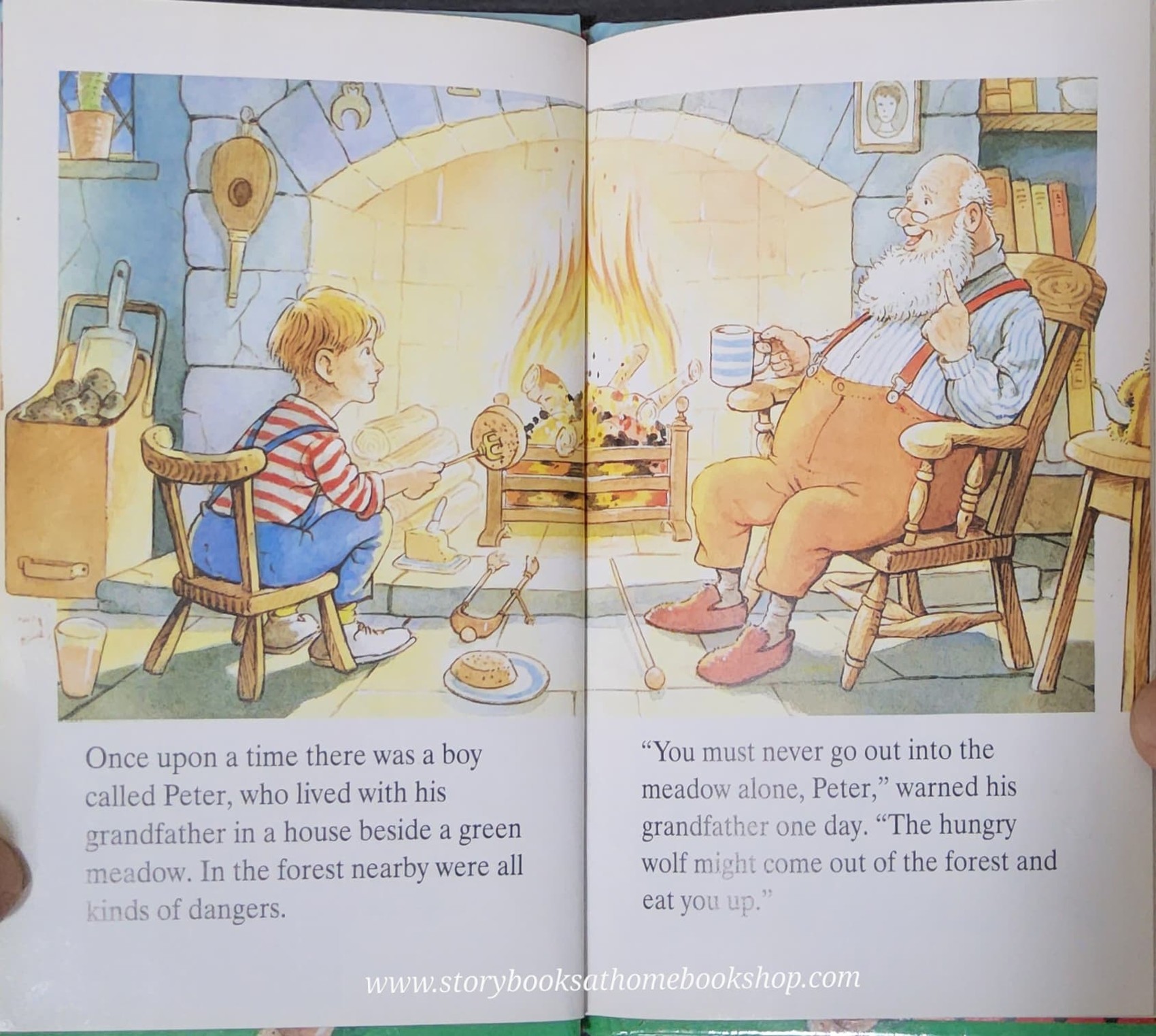 หนังสือนิทานปกแข็ง ** ♥️FAVOURITE TALES PETER AND THE WOLF