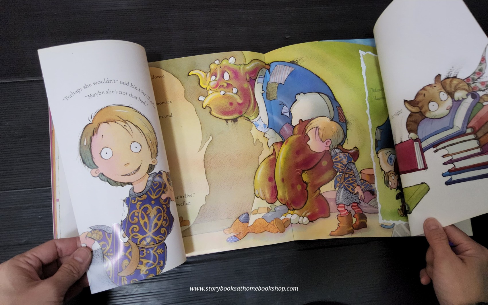 หนังสือนิทานปกอ่อน** 🍅🍓SIR CHARLIE STICKY SOCKS AND THE REALLY FRIGHTFUL NIGHT BY KRISTINA STEPHENSON