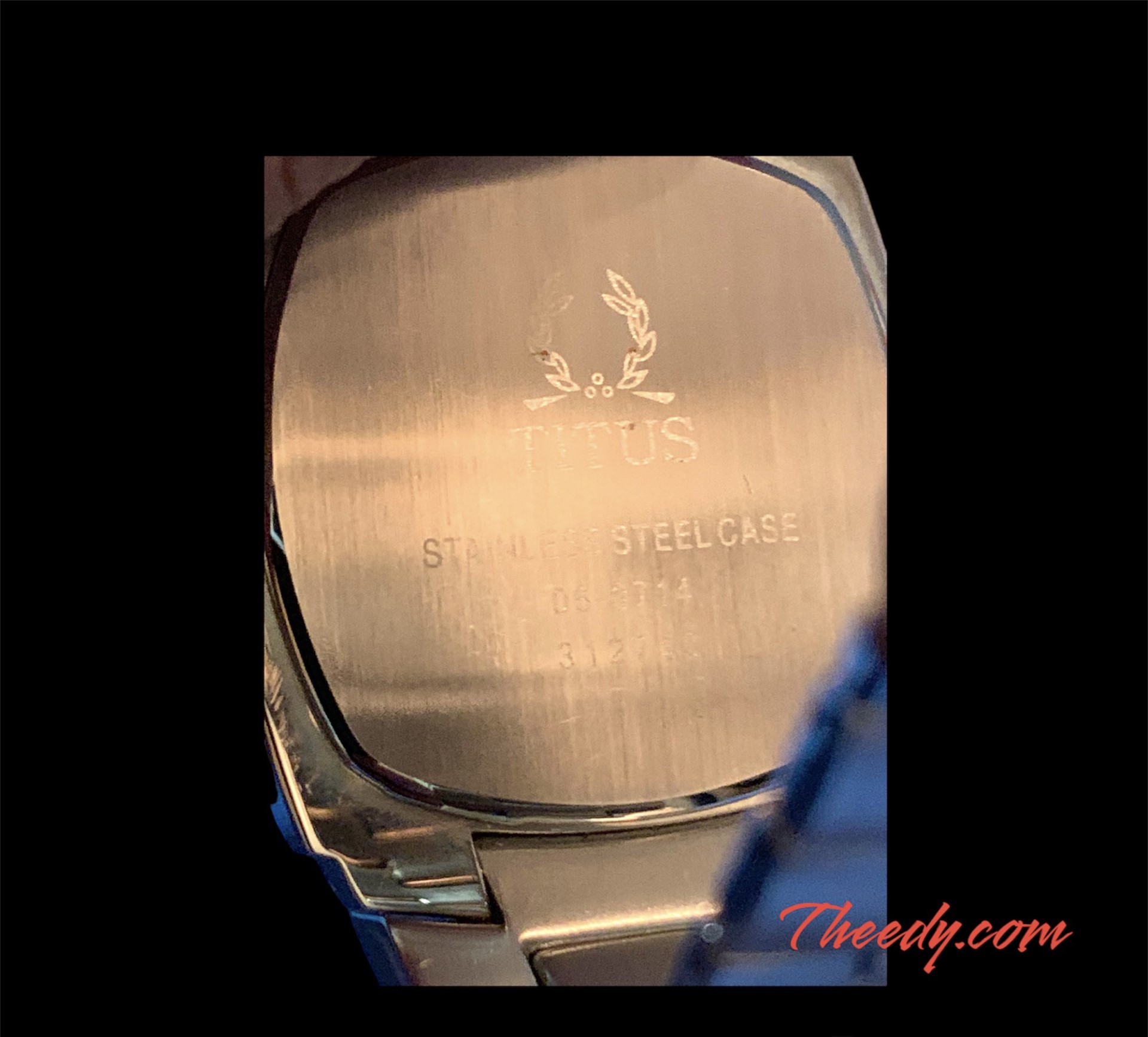 นาฬิกาข้อมือ ยี่ห้อ Sovil Titus ทรงเหลี่ยม ขนาด 36 mm Chronograph