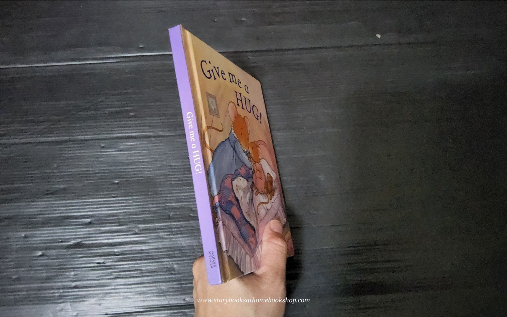 หนังสือนิทานปกแข็ง** 🍅🍅GIVE ME A HUG!