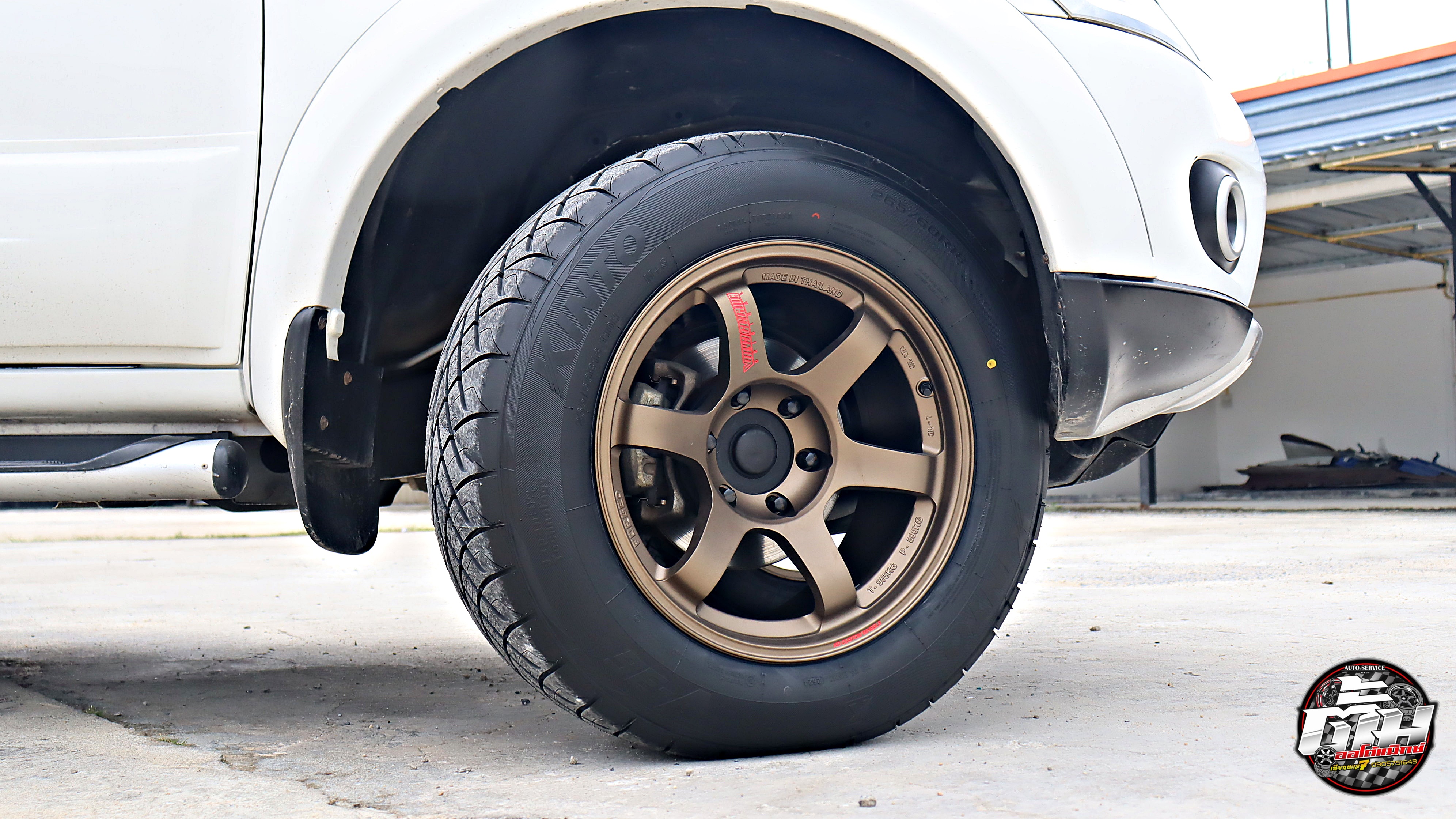 MITSUBISHI PAJERO เปลี่ยนล้อยาง TE37 SUV KD ขอบ18นิ้ว ยาง KINTO V-36 265/60R18 110H