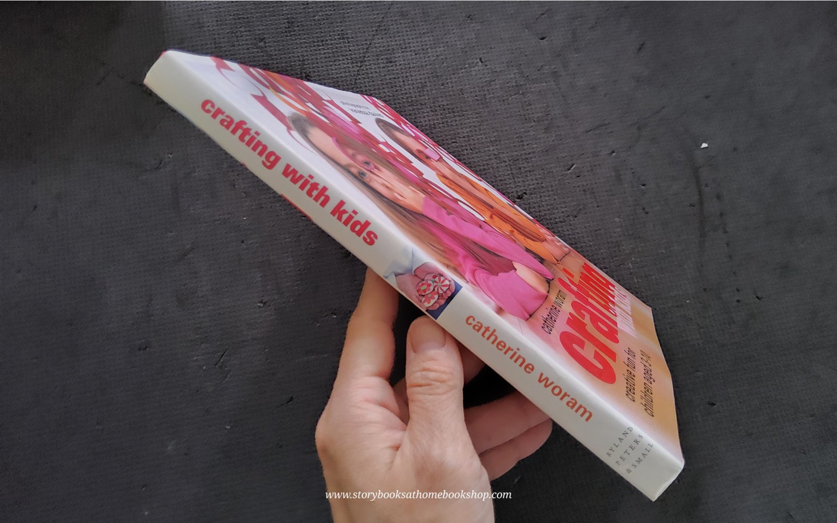 KNOWLEDGE BOOK ** ð
ðCRAFTING creative fun for children aged 3-10