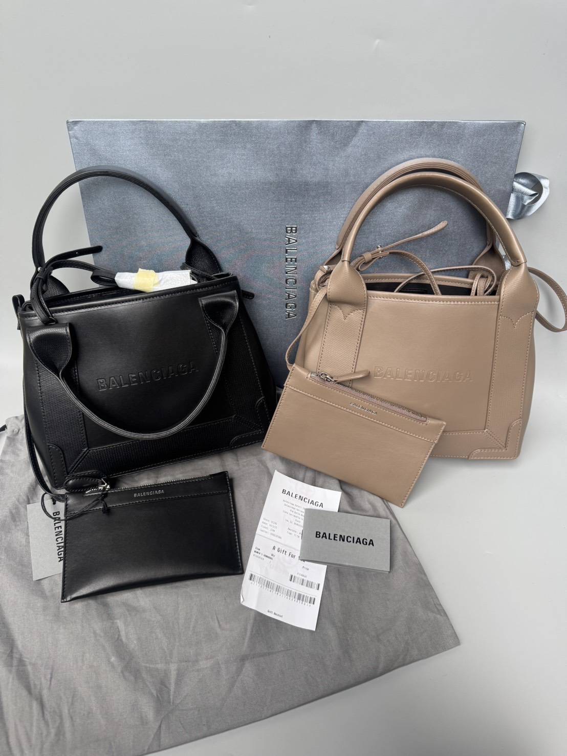 โปร New Balenciaga cabas หนังแท้ ทั้งใบ มีใบลูก แถมให้ด้วย น้ำหนักเบาหวิววว มีกระดุมด้านข้างขยายใหญ่ได้ ✅